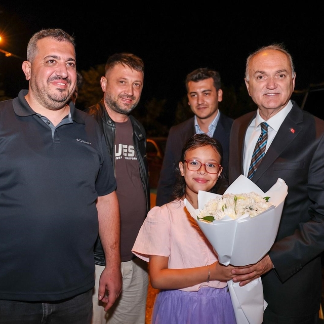 Başkan Özlü, "Bizim yaptığımız her iş gerçek belediyeciliktir"