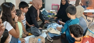Hakkâri'de minik eller iklim değişikliğine dikkat çekti