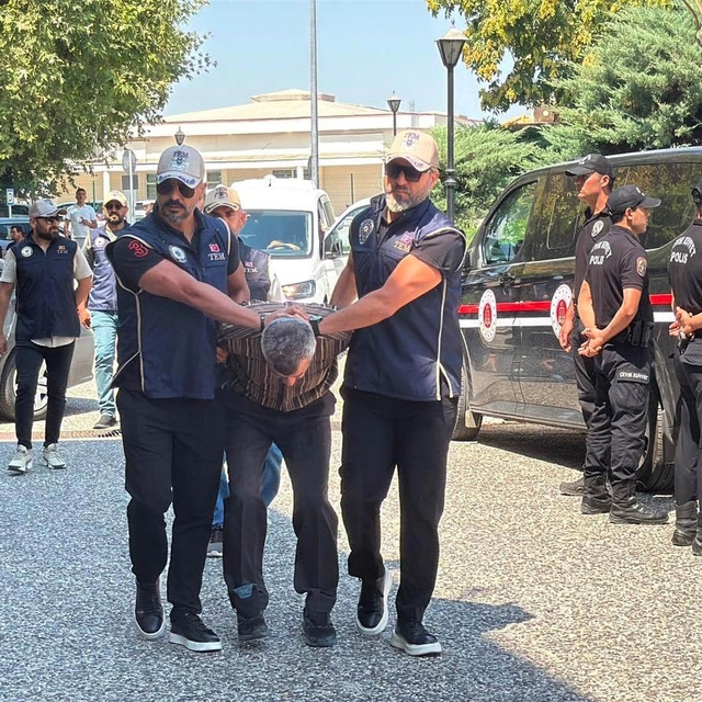 Suikast timindeki Karatepe'ye maddi yardımda bulunan 10 şüpheli yakalandı