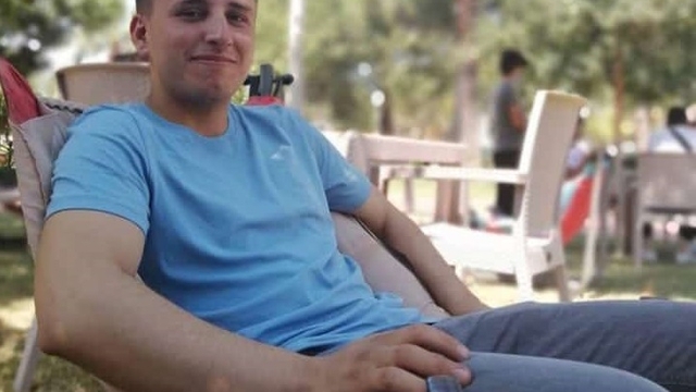 Silivri'deki gemi kazasında kaybolan makinistin ailesinin evinde endişeli bekleyiş