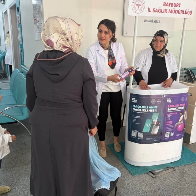 Bayburt'ta anne adaylarına sağlıklı gebelik bilgilendirmesi