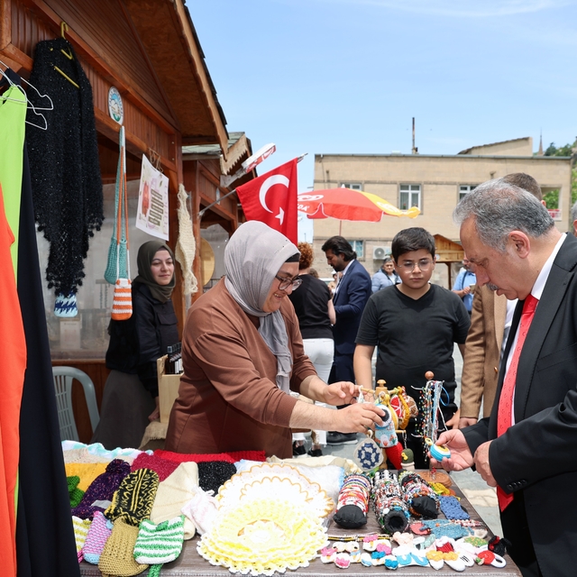 Talas'ın maharetli elleri sonbahara merhaba diyor