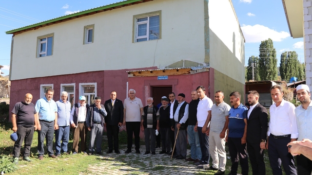 Milletvekili Öz, muhtarlarla buluştu