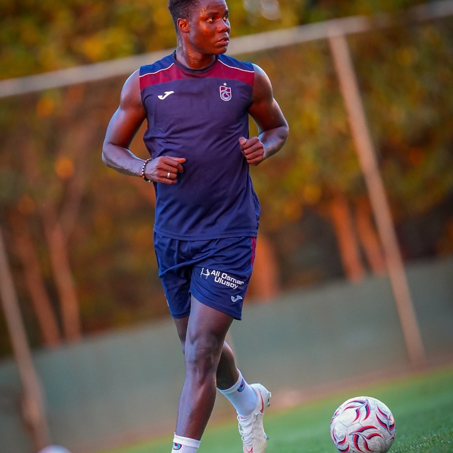 Franculino Dju, Trabzonspor'un 209. yabancı oyuncusu oldu
