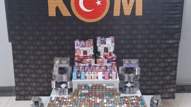 Uşak'ta 16 bin 200 adet bozulmuş enerji içeceği ele geçirildi