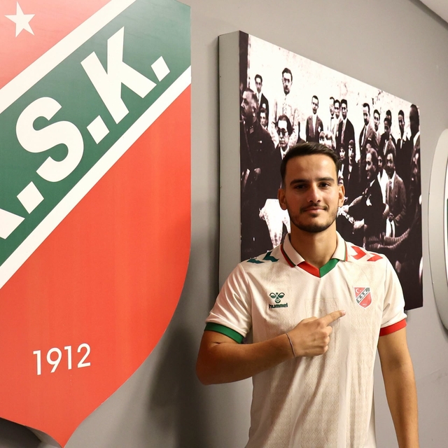 Karşıyaka'da lisanslar çıktı, Yılmaz kaçtı