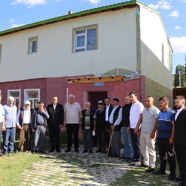 Milletvekili Öz, muhtarlarla buluştu