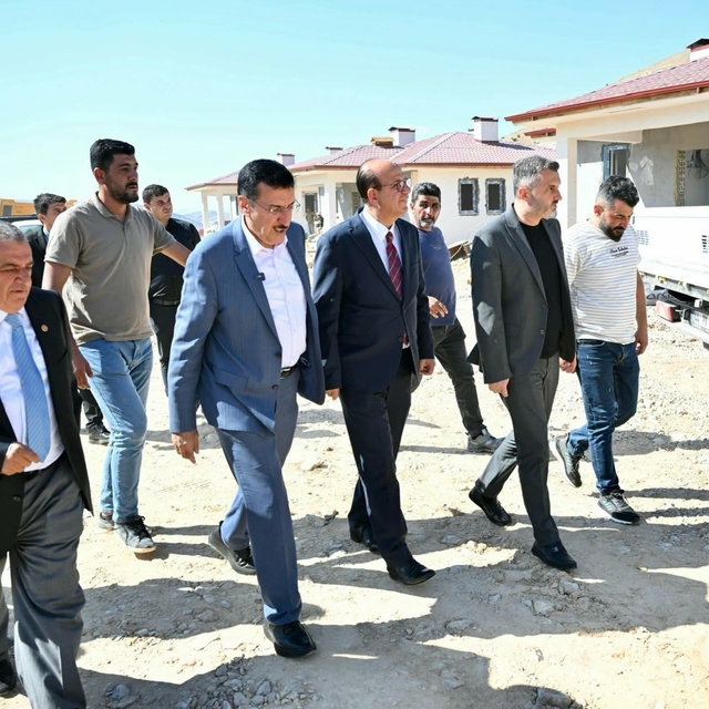 Başkan Geçit'ten Kadiruşağı Mahallesi'ne köprü müjdesi
