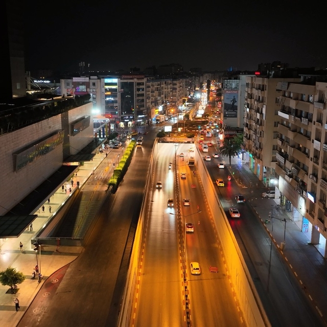 100. Yıl Caddesi'nde baştan sona yenileme çalışmaları sürüyor
Kentin önemli...