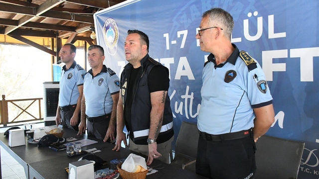 Kuşadası'nda zabıta teşkilatının 200'üncü yılı kutlandı
Başkan Vekili Demirtaş: "Mesai arkadaşlarımla gurur duyuyorum"