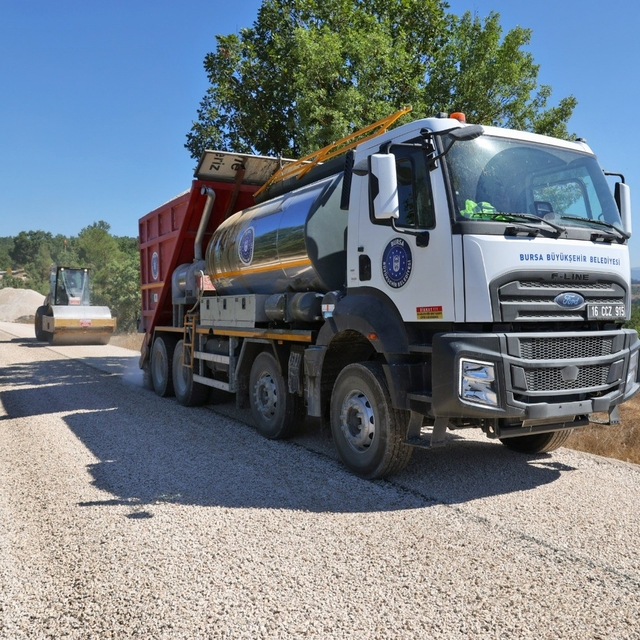 Bursa'nın 4 ilçesine toplam 32,5 kilometre yeni yol
