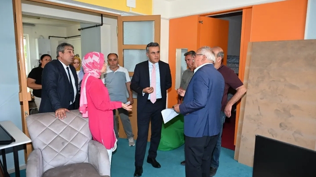 Baklan'da geleceğin tarımı için kollar sıvandı
Geleceğin tarım teknolojileri Baklan'da şekilleniyor
