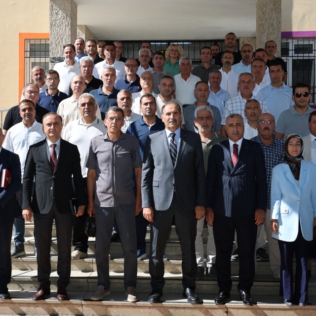 Milli Eğitim Müdürü Gün, ortaokul müdürleriyle  bir araya geldi