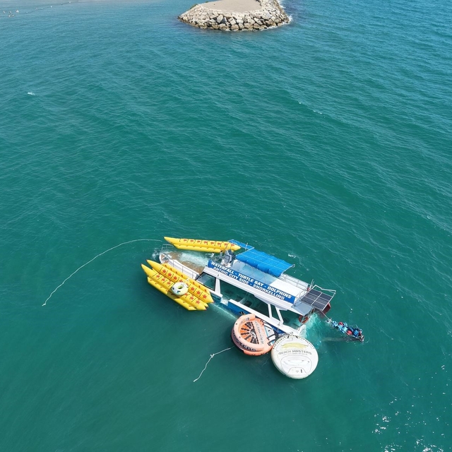 Antalya'da günübirlik turist taşımacılığı yapan boş tekne batma tehlikesi g...