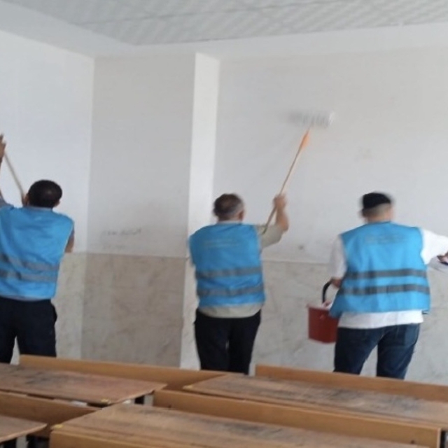 Mersin'de denetimli serbestlik yükümlülerinden 6 okulda bakım ve tadilat
