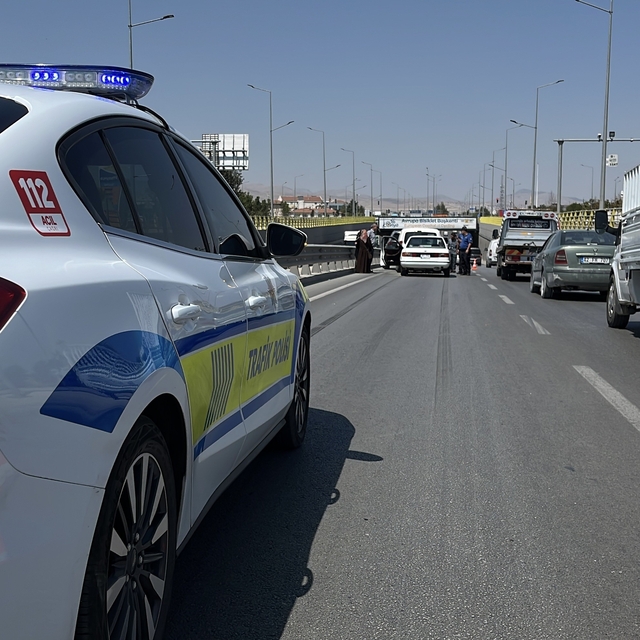 Konya'da 6 araçlı zincirleme kaza: 1 yaralı