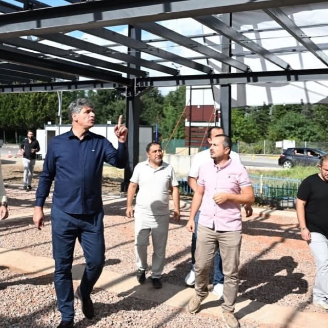 Kartepe'de Ataevler Kent Çarşısı yükseliyor