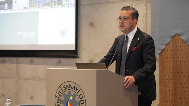 Titanyum yatırımı Denizli Sanayi Odasında masaya yatırıldı
Denizli'de hayata geçirilmesi planlanan titanyum üretim tesisini fizibilite çalışmaları sanayicilerle paylaşıldı