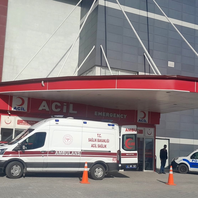 Karapınar'da otomobil ile bisiklet çarpıştı: 1 yaralı