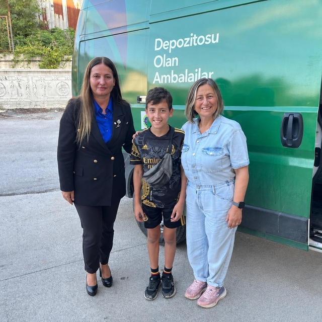 Sinop'ta Ömer'in topladığı şişeler Emre'ye umut oluyor