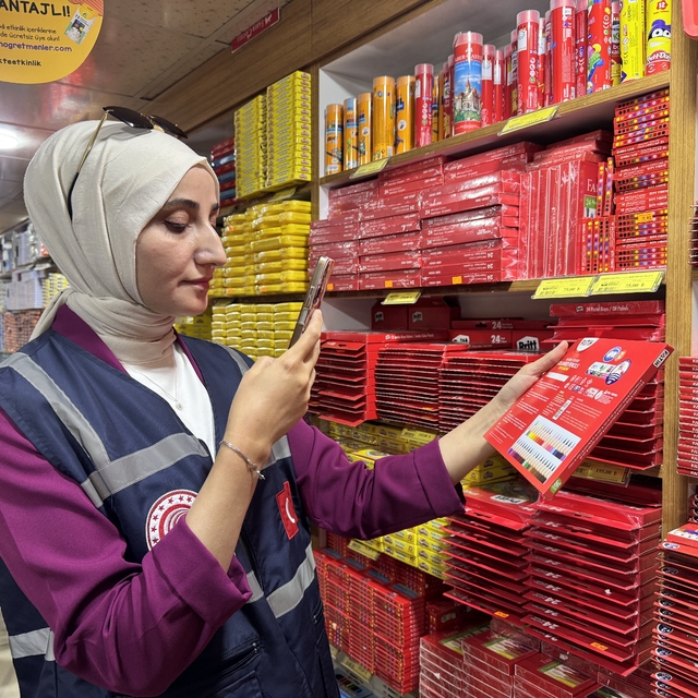 Van'da kırtasiyelerde okul sezonu öncesi denetim