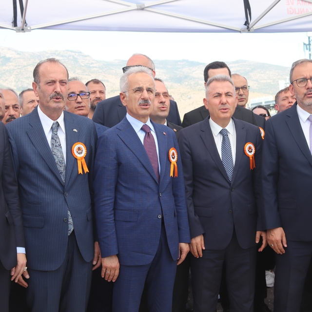 Bakan Uraloğlu: "Mirasımıza kazandırdığımız tarihi köprülerin sayısı 532'ye...