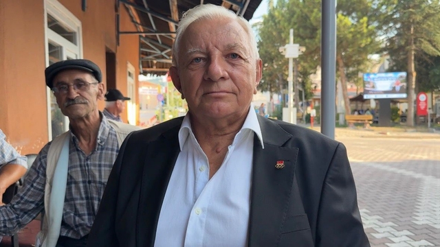 Yıllar önce kaymakam vekilliği yaptığı Yenipazar'da iz bıraktı Eski dostları İçişleri Bakanı Mustafa Çiftçi'yi gururla andı Eski Belediye Başkanı İbrahim Değirmenci: "Onunla gurur duyuyoruz, hâlâ ismimizi unutmamış" Eski muhtar Şükrü Güven: "Yenipazar için ço