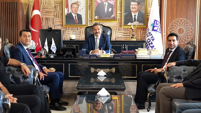 MTSO Başkan Adayı Boyraz'dan Turgut Özal Üniversitesi'ne ziyaret
