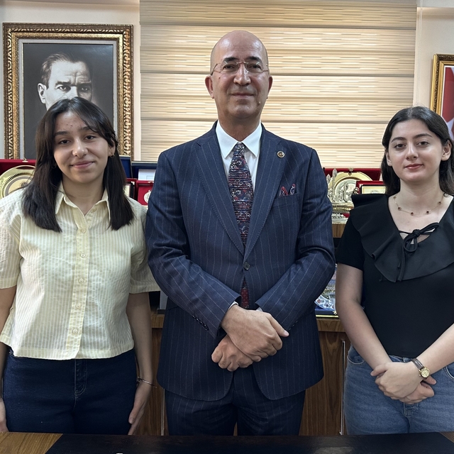 Esendere Belediyesinden gençlere destek: Üniversiteyi kazanan her öğrenciye...