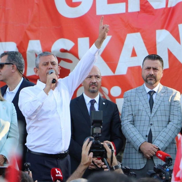 Özgür Özel: Yeni Parti, Türkiye'nin yeni umududur(2)