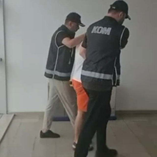 Kırmızı bültenle aranan şüpheli yakalandı