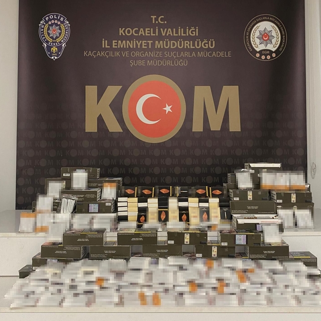 İzmit'te 21 bin 500 adet doldurulmuş makaron ele geçirildi