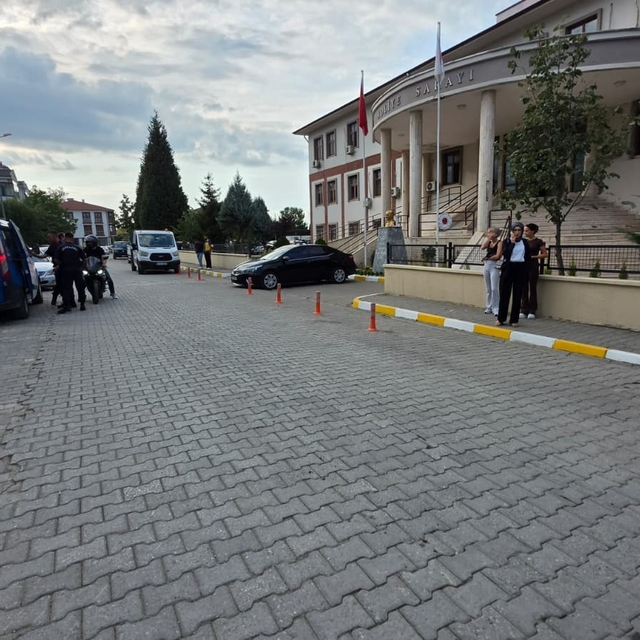 Sakarya'da tartıştığı eşini bıçaklayan şahıs tutuklandı