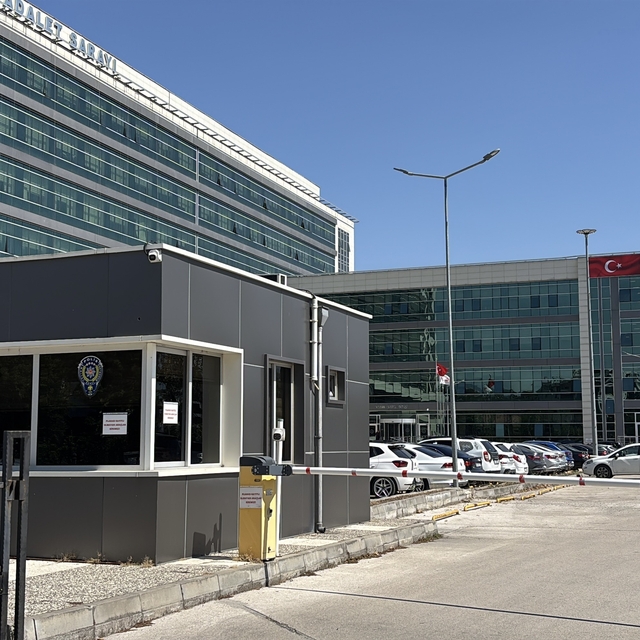 Bolu Belediyesindeki 34 milyon liralık 'hayali mesai' soruşturmasında 7 tut...