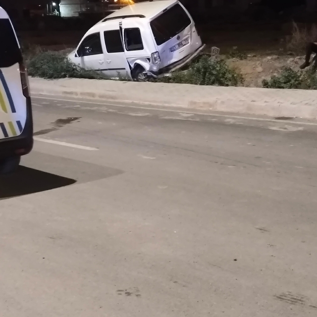 Osmaniye'de iki araç çarpıştı: 3 yaralı