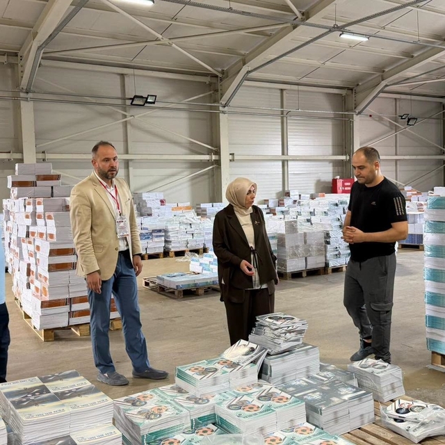 Düzce'de ders kitaplarının dağıtım süreci incelendi