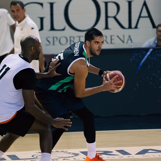 Denizli Basket'te kombineler satışta