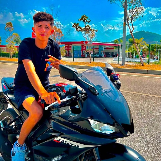 Otomobille çarpışan motosikletteki 2 kişi öldü (2)
