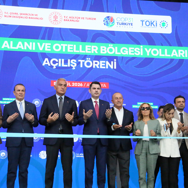Bakan Kurum: Dünya Antalya'da buluşacak, dünya Antalya'da kucaklaşacak