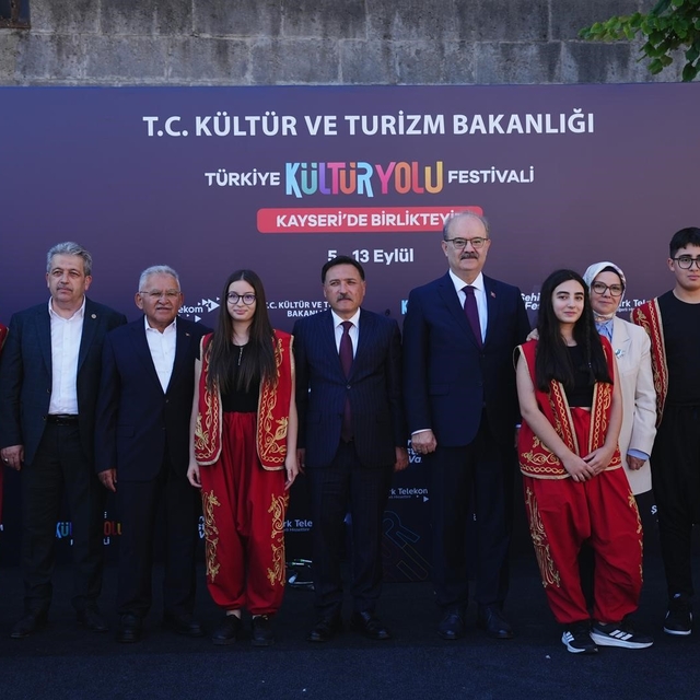 Kayseri'de Kültür Yolu heyecanı başladı
9 günlük şölen ikinci kez Kayseri'd...