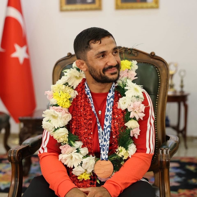 Iğdır Valisi Taşolar, bronz madalyalı milli judocu Salih Yıldız'ı ağırladı