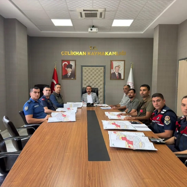 Çelikhan'da güvenlik ve doğa koruma toplantısı gerçekleştirildi