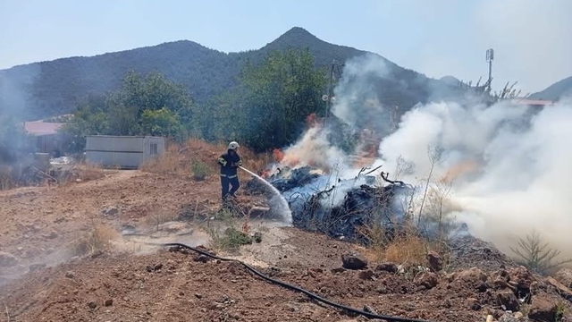 Hassa'da bahçe yangını kontrol altına alındı