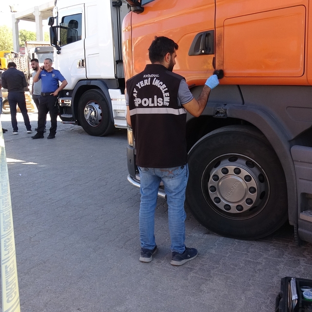 Malatya'da cinayetin azmettiricisi olarak gördüğü akrabasına tırla çarptı:...