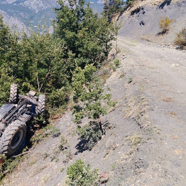 Amasya'da traktör şarampole yuvarlandı: 1 ölü, 3 yaralı