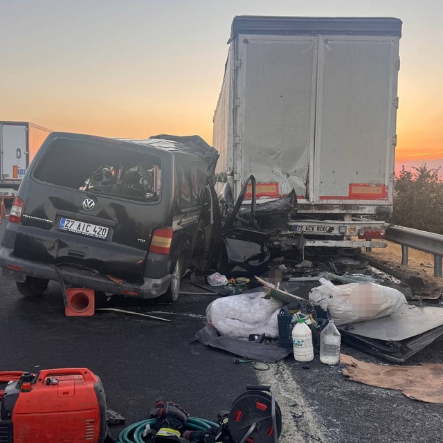 Şanlıurfa'da feci kaza: 2 ölü, 2 ağır yaralı