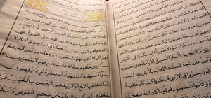 Dünyanın en büyük ikinci el yazması Kur'an-ı Kerim'i dikkat çekiyor