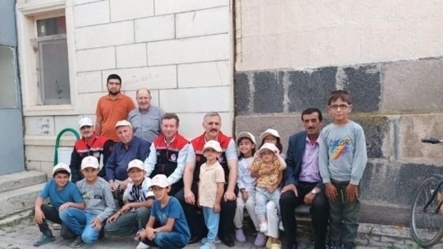 "Cuma Buluşmaları" hız kesmiyor