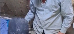 Gurbette özlediği tandır ekmeği için memleketine geldi