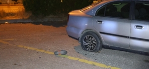 Polisin şüphe üzerine durdurduğu araçtan cinayet şüphelileri çıktı
Konuşmak...